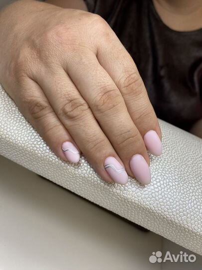 Маникюр, наращивание ногтей