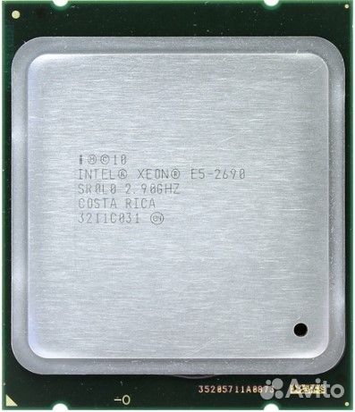 Материнская плата с процессором и памятью