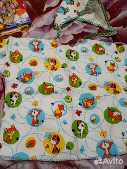 Распашонка и чепчик