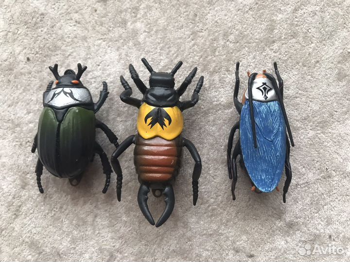Игрушка. Движущиеся жуки