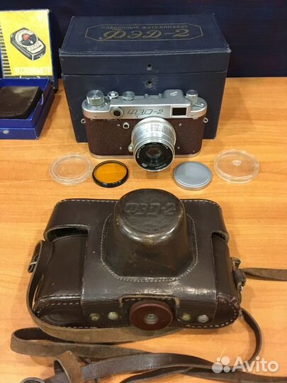 Фотоаппарат Фэд-2 красный в чехле, в коробке СССР