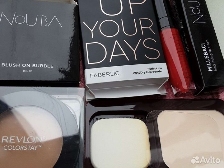 Пудра Revlon