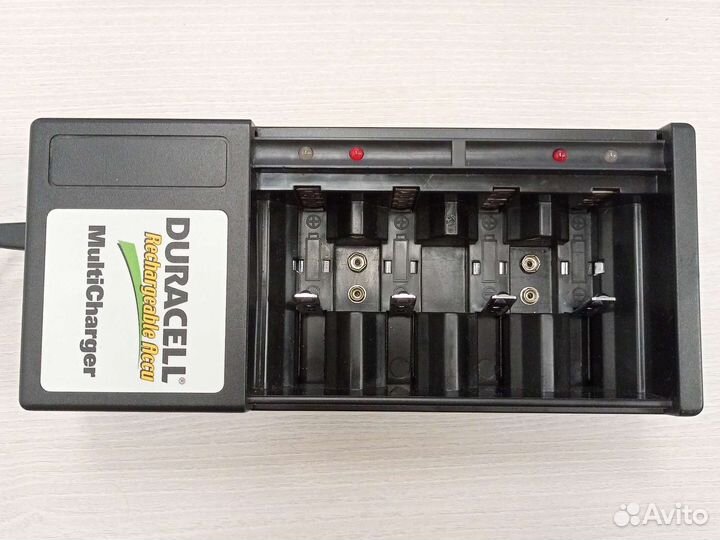 Мультизарядное устройство Duracell CEF11E