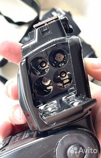 Вспышка Nikon SB-700