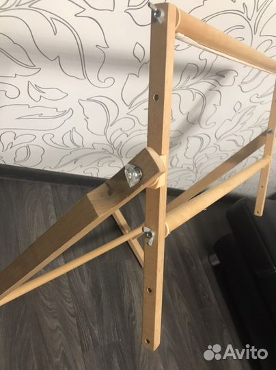 Станок для вышивания (пяльцы напольные)