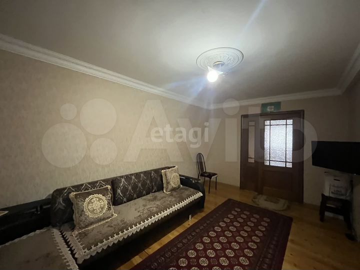 4-к. квартира, 94 м², 3/5 эт.