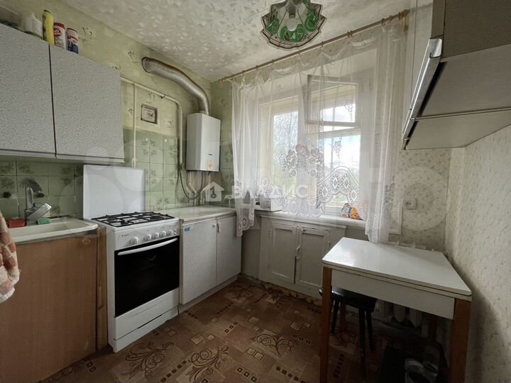 2-к. квартира, 43 м², 3/5 эт.