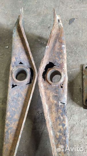 Крепление задних рессор Peugeot J-5 1992 год