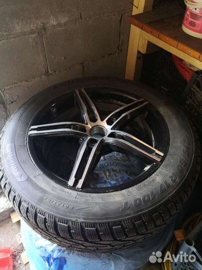 Cordovan Centron 215/60 R17 100