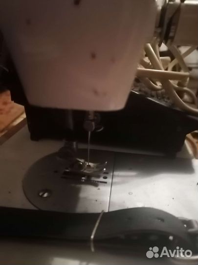 Швейная машинка чайка 132м