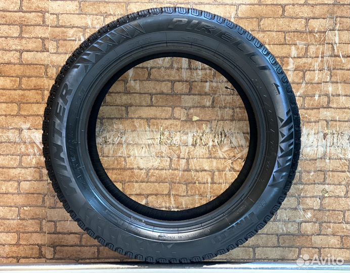 Pirelli Winter Carving Edge 225/55 R18 102T