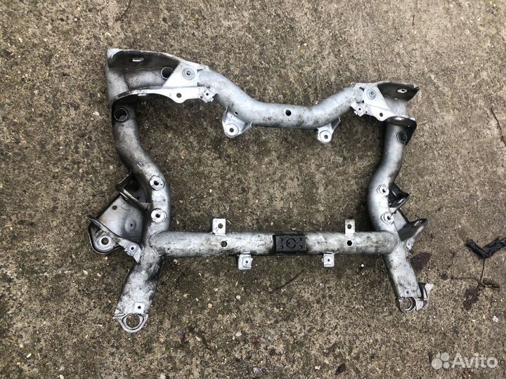 Балка подрамник передний мерседес с204 w204