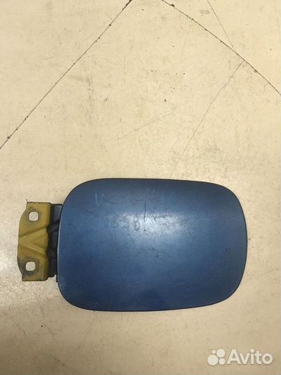 Лючок бензобака Volvo V40