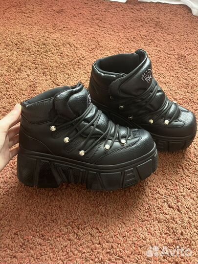 Кеды женские Bershka