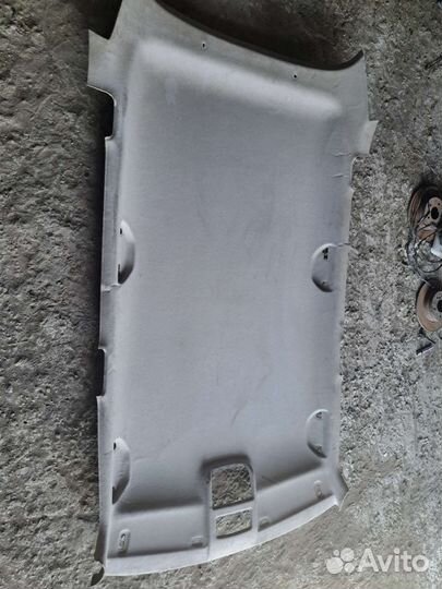 Обшивка потолка на Skoda Fabia 2