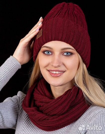 Комплект шапка и снуд новые