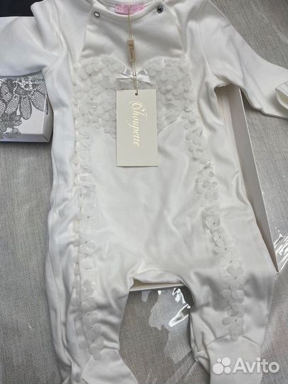 Комбинезон нарядный с цветочной аппликацией