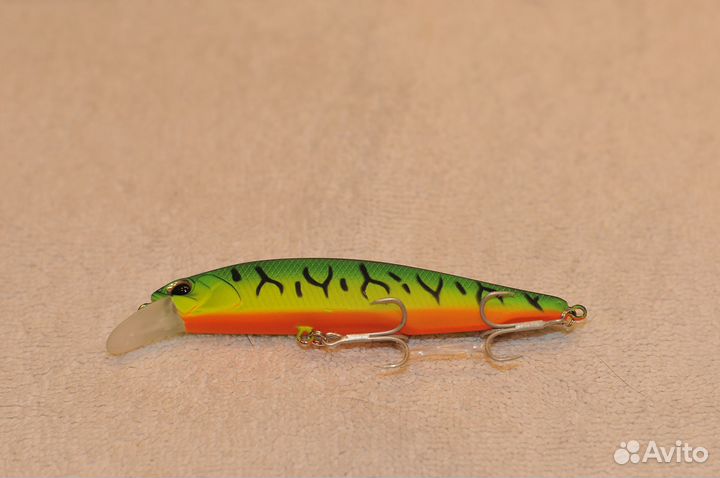 Воблер DUO Realis Jerkbait 100 Bearking