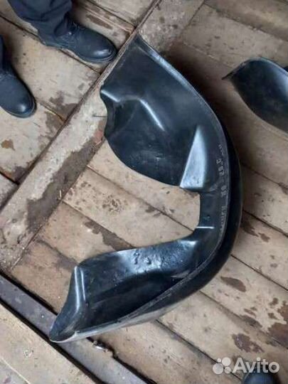 Подкрылки локеры передние ваз 2104