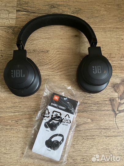 Беспроводные наушники jbl e55bt