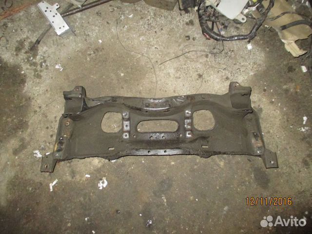 Балка подмоторная 20101SA020 Субару Импреза