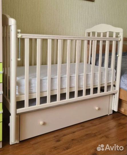 Детская кроватка с маятником+ящик+матрас