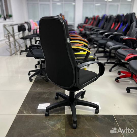 Компьютерное кресло