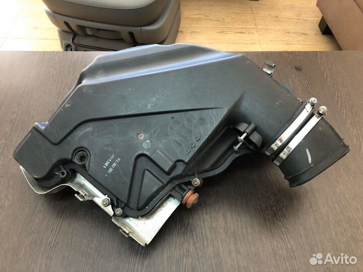 Корпус воздушного фильтра BMW X5 E70 X6 E71