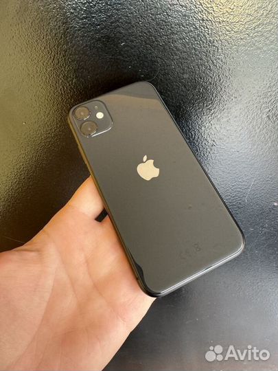 iPhone 11, 64 ГБ