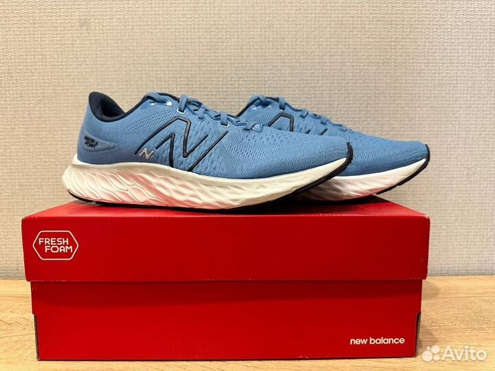 Беговые кроссовки New Balance Fresh Foam Evoz v3