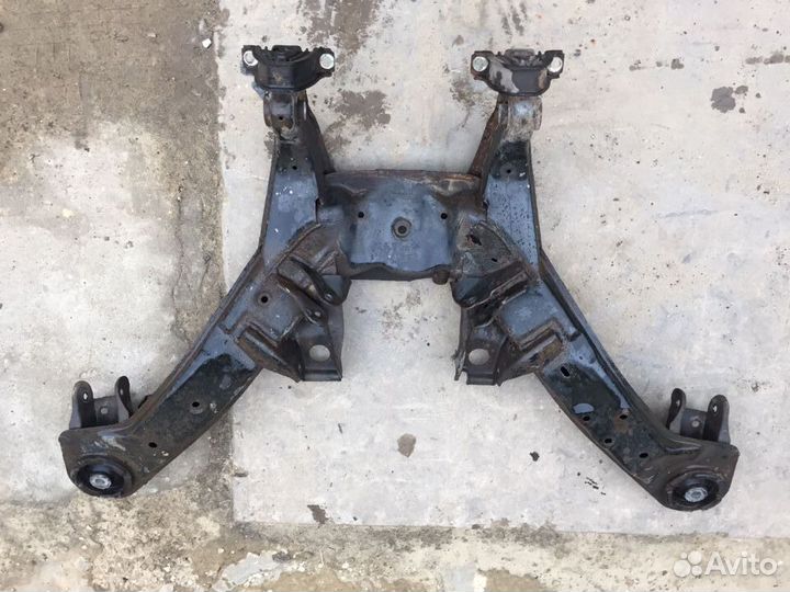 Задний подрамник opel omega b 2.0