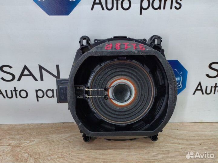 Динамик низкочастотный передний Bmw X5 Рест E70