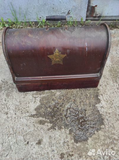 Продам швейную машинку