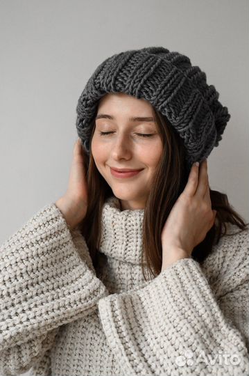 Шапка женская вязаная