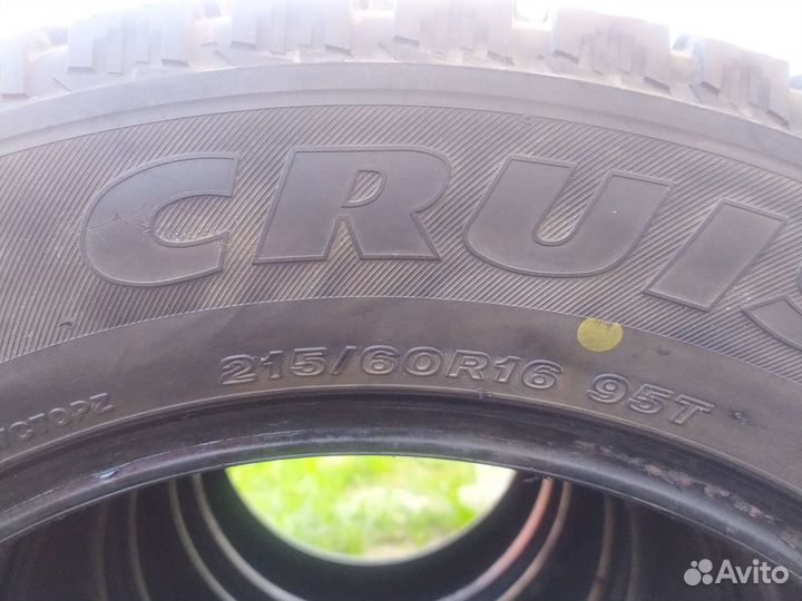 Bridgestone Ice Cruiser 7000 215/60 R16 95T