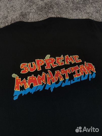 Футболка Supreme Manhattan Tee