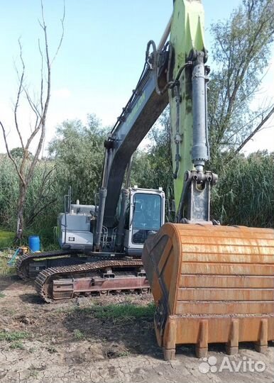 Гусеничный экскаватор аренда / услуги спецтехники