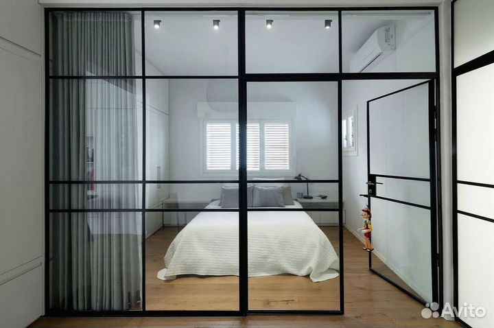 Стеклянная перегородка для зонирования