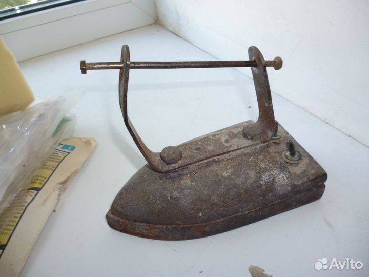 Утюги старинные