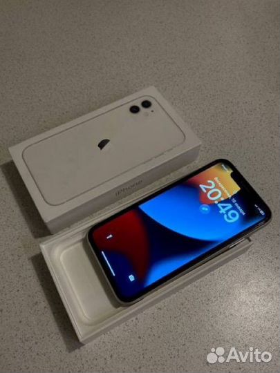 iPhone 11, 64 ГБ