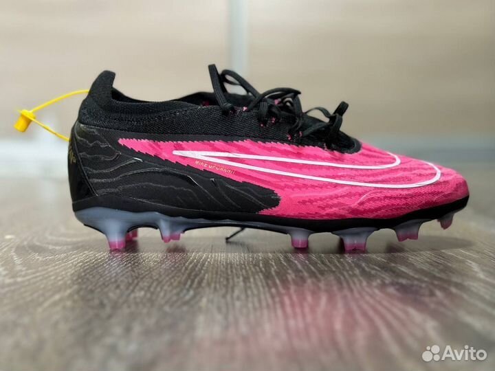 Детские футбольные бутсы