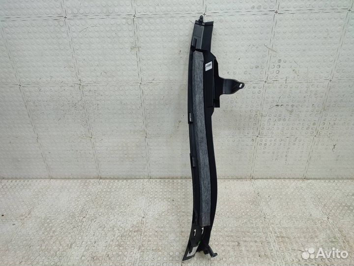 Обшивка стойки задняя левая Mercedes-Benz E-Class