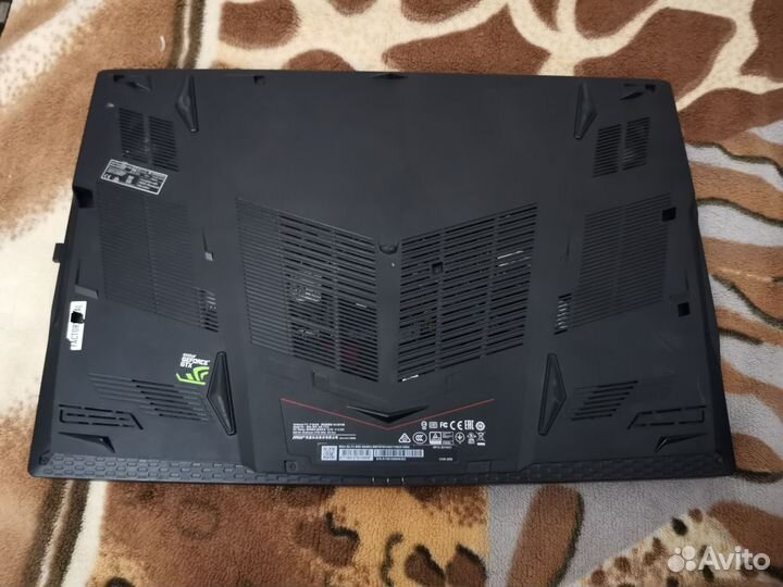Ноутбук msi gl73 8re