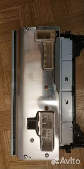 Оригинальная магнитола от Тойета Camry