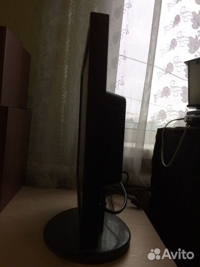 Монитор LG