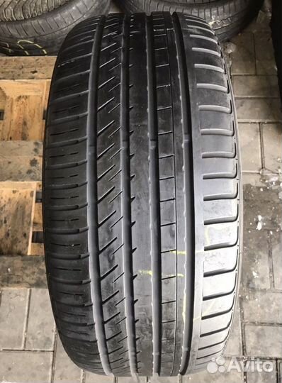 Kinforest KF550-UHP 245/45 R18 100Y