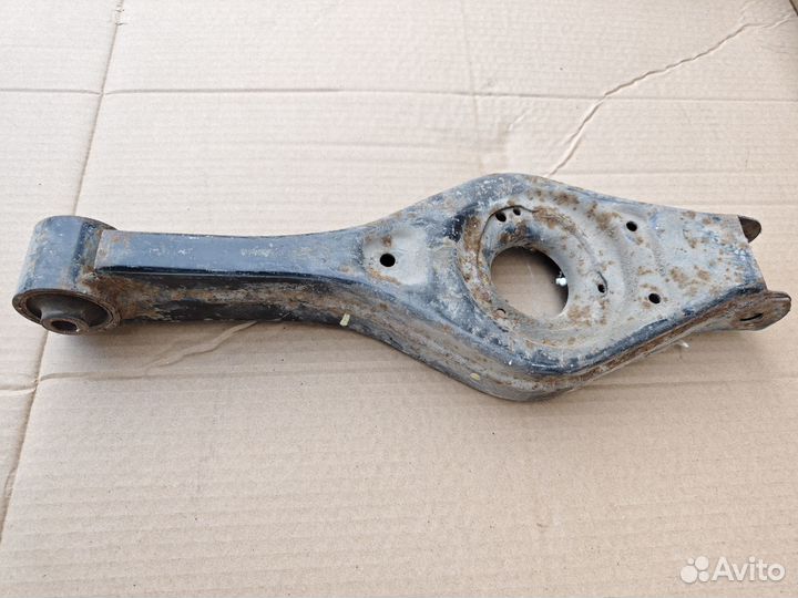 Задний рычаг 