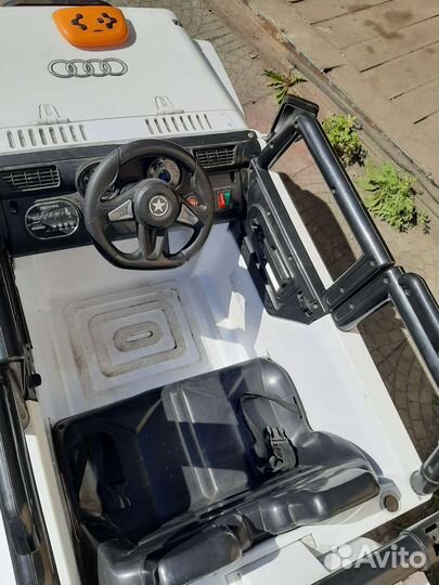 Детский электромобиль jeep