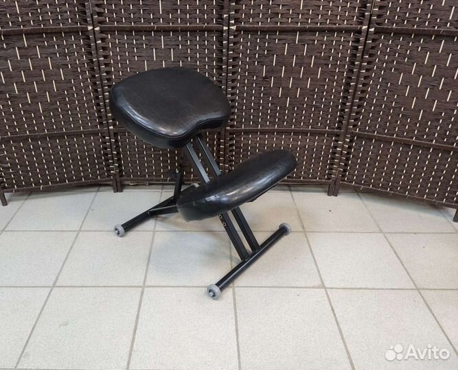 Ортопедический стул