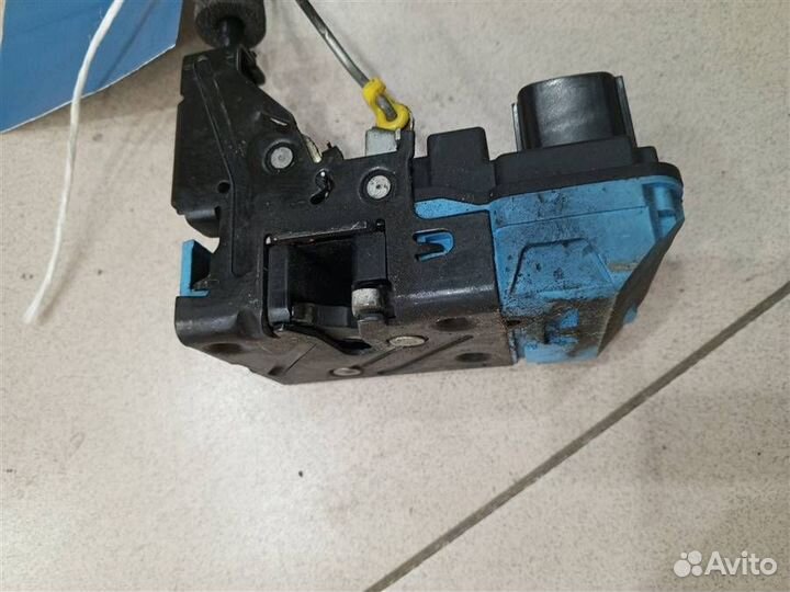 Замок двери передней правой Volvo XC90 2002-2014